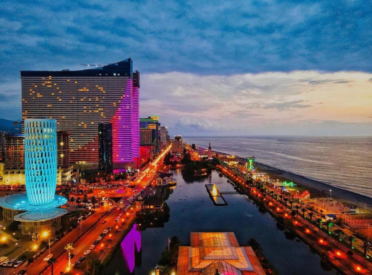 Апартаменты Orbi City Батуми Экстерьер фото